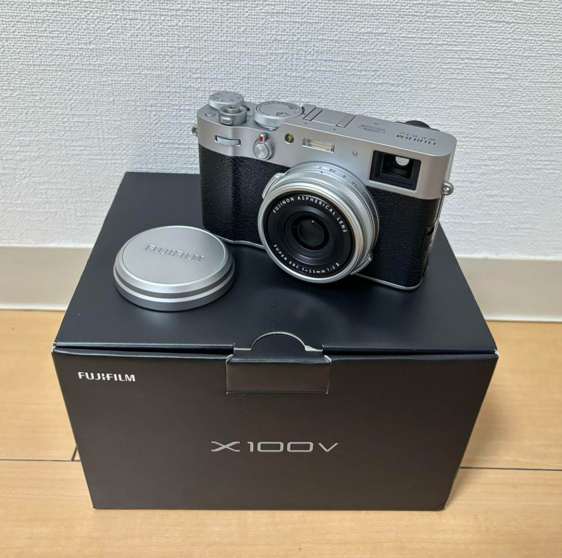 FUJIFILM X100V シルバー コンパクトデジタルカメラ